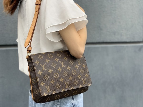 LOUIS VUITTON/ルイ ヴィトン】からミュゼットタンゴが入荷致しました