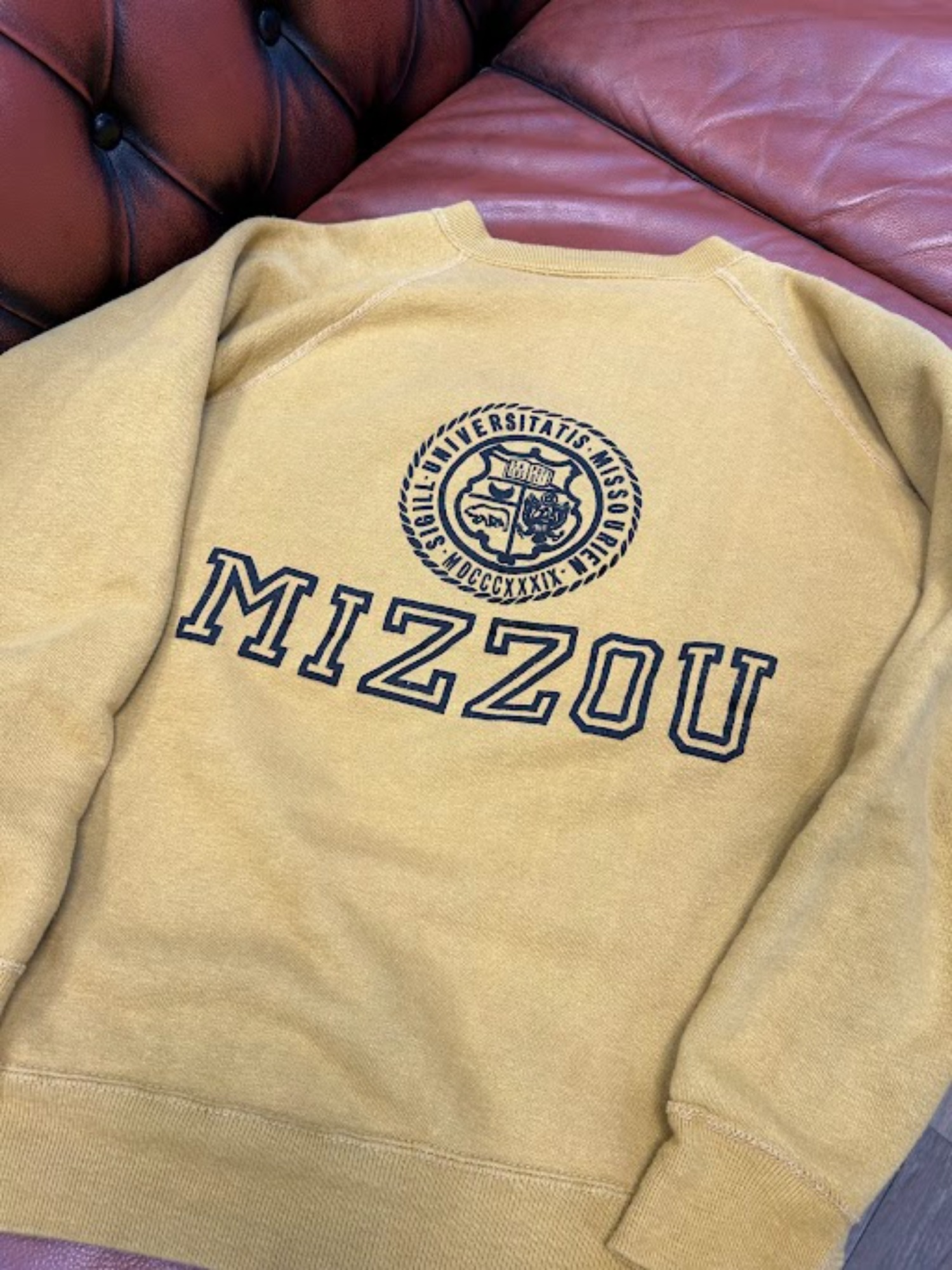 リバースではない、ヴィンテージカレッジスウェットに酔いしれたい