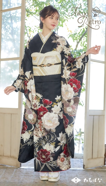 マーシュ彩ちゃん”着用の振袖-紺｜成人記念の新作振袖ご紹介 TR-