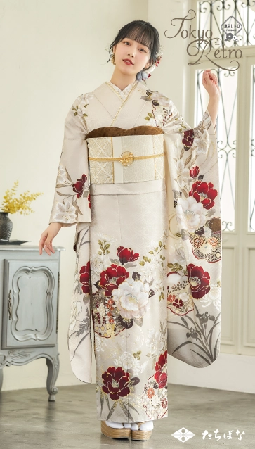 松本恵莉紗ちゃん”着用の振袖-白｜成人記念の新作振袖ご紹介