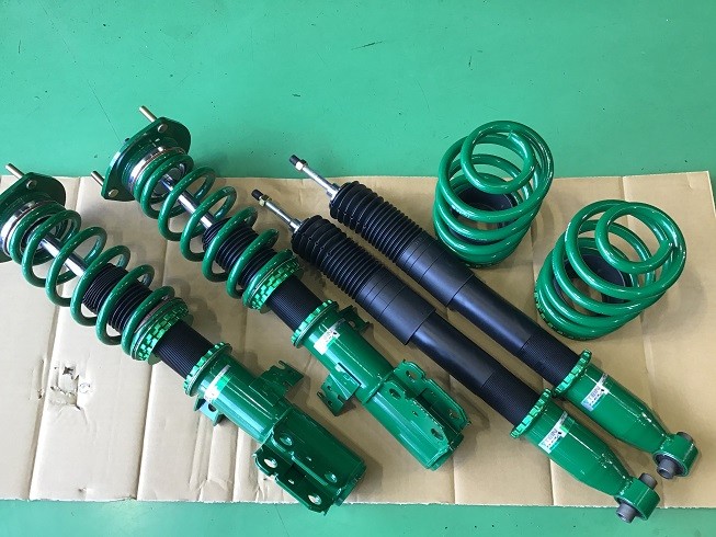 80系VOXY TEIN FLEX A 車高調KIT取付 | 店舗おススメ情報 | タイヤ館