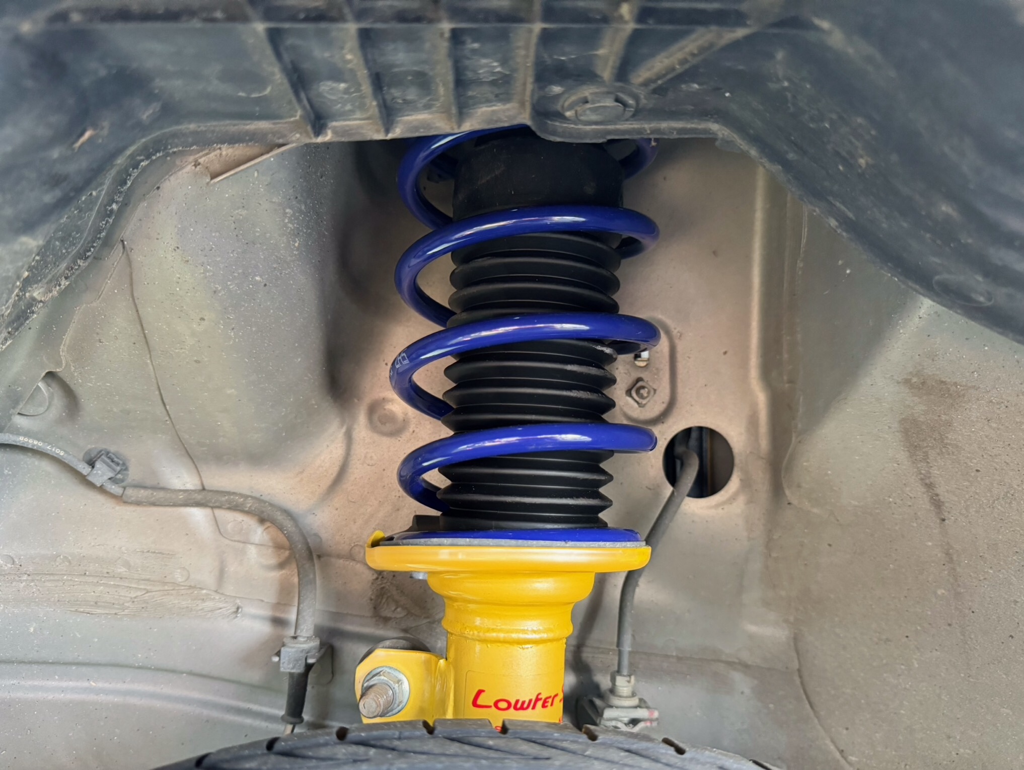 ha36 アルトワークスKYB サスペンションキット ショックアブソーバー