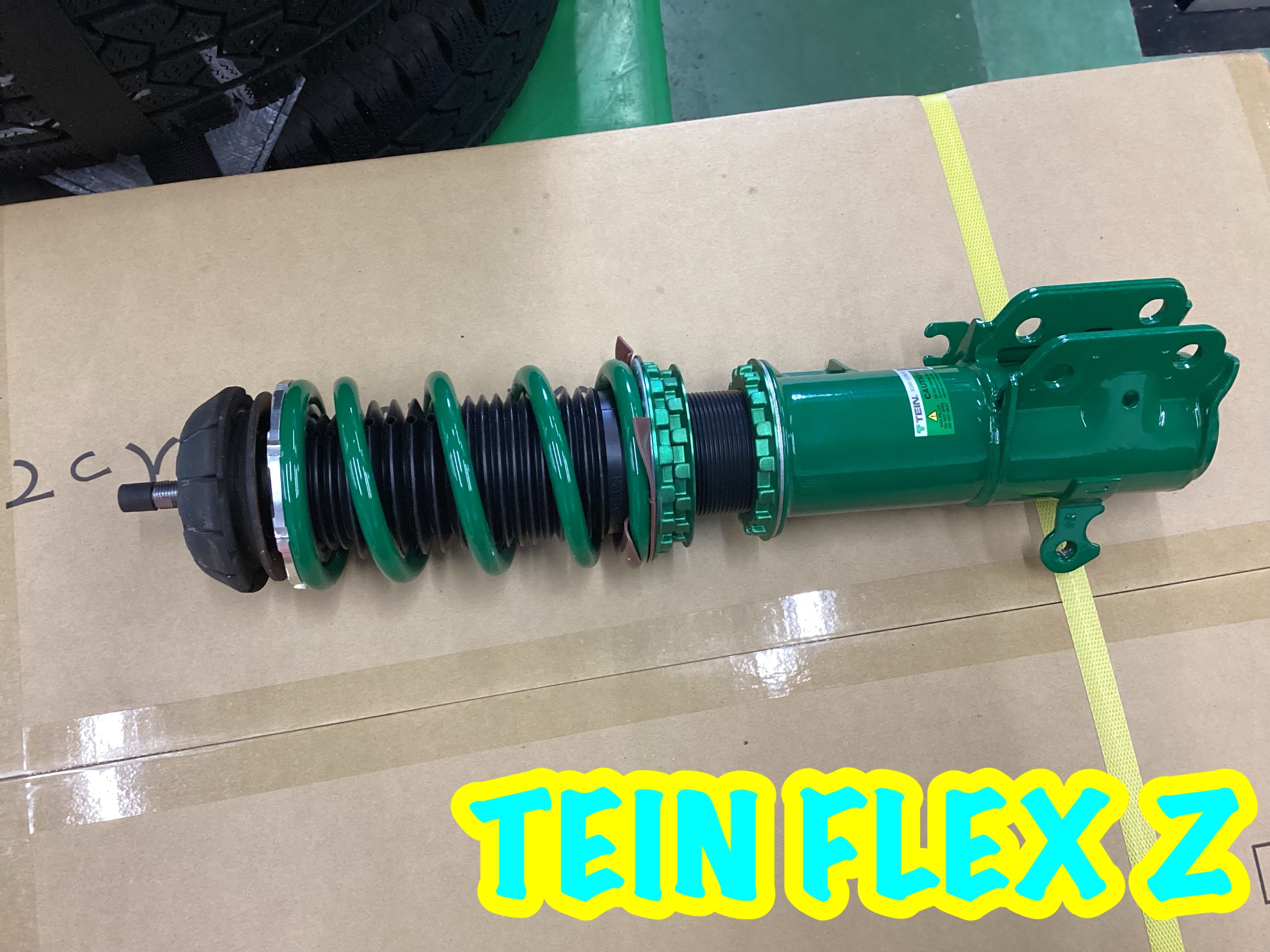 スズキ・アルトワークス(HA36S)〜車高調取り付け(TEIN FLEX Z