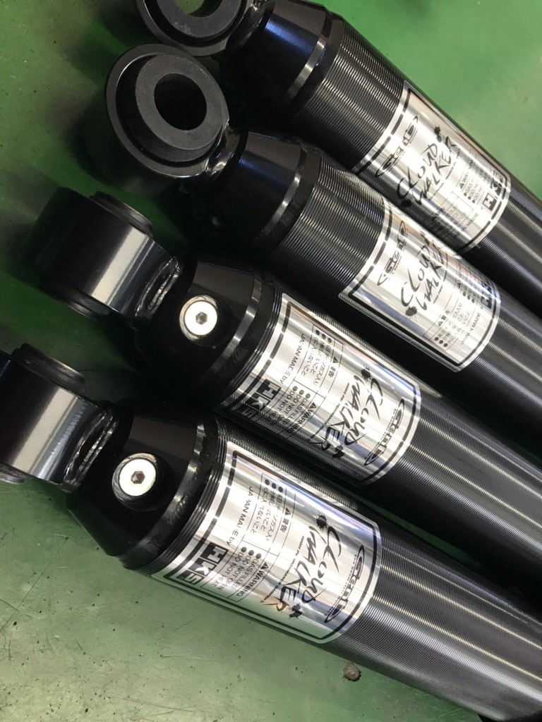 200系ハイエース 玄武（Genb）ショックアブソーバー『CLOUD WALKER