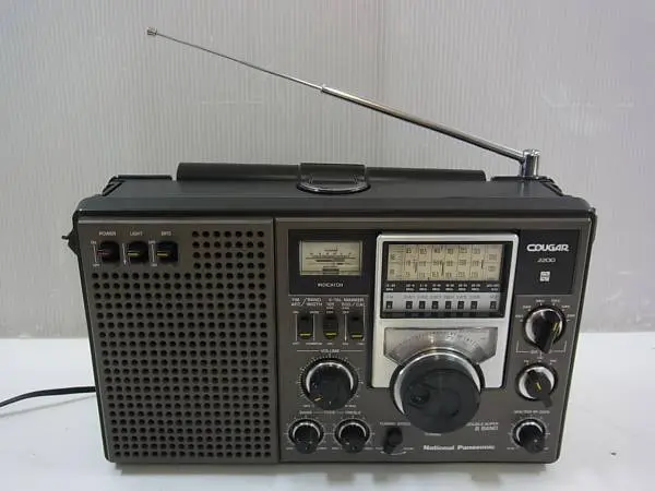 クーガ2200/BCLラジオをお売り頂きました。