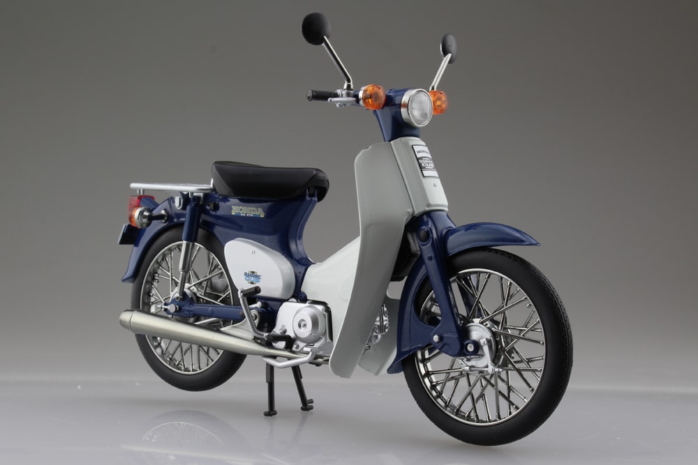 AOSHIMAから世界で最も売れたバイク「スーパーカブ」の1/12ダイ