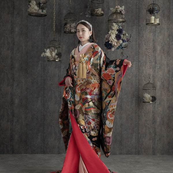 色打掛・黒地鳳凰｜白無垢・色打掛レンタルなら結婚式着物専門の【THE