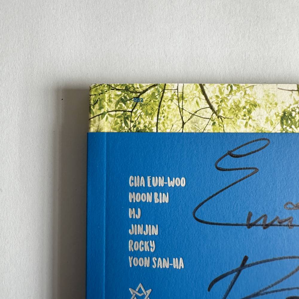 ASTRO SIGNED 2ND MINI ALBUM 'SUMMER VIBES'