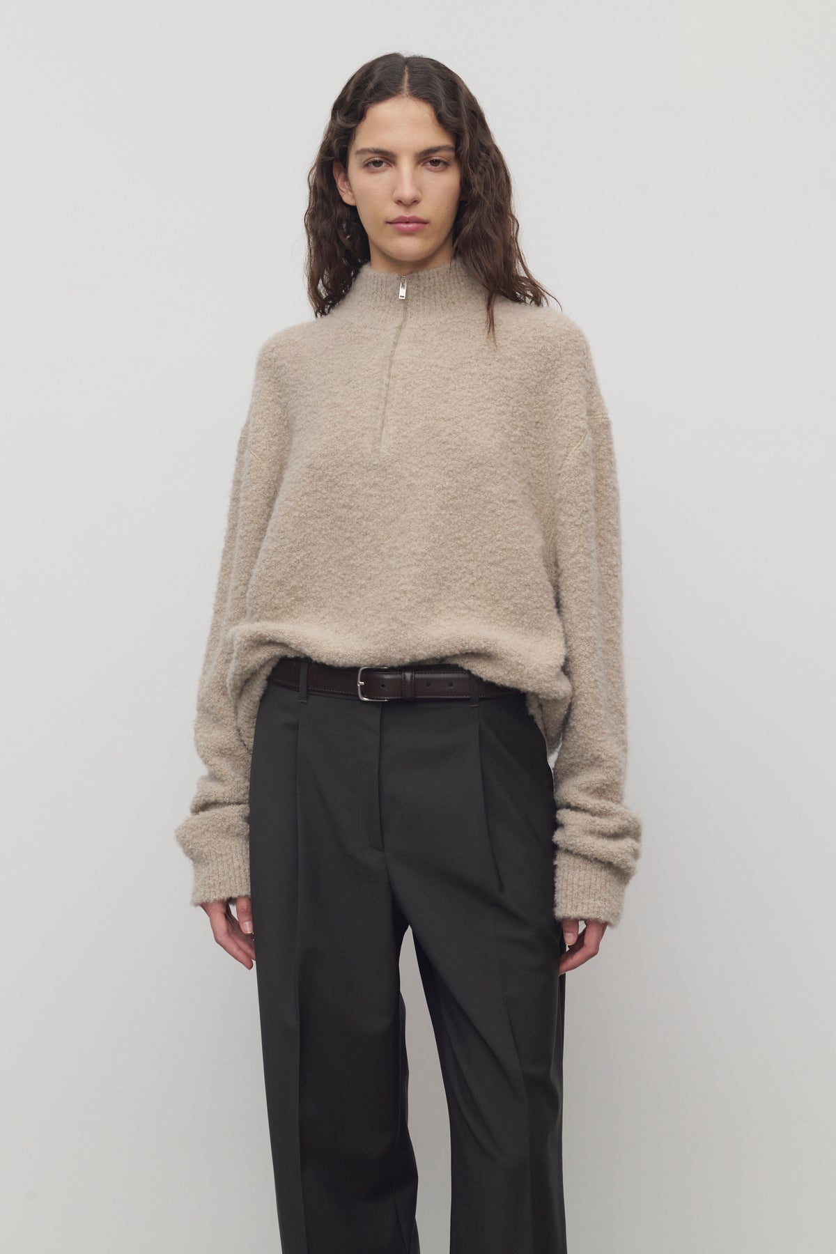Lethara Sweater Beige – The Row