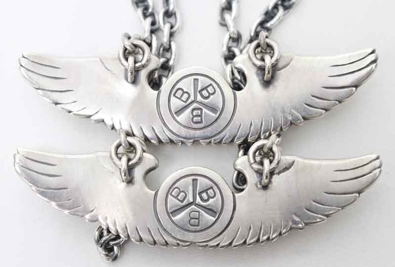 ボーズグラッドラグス 【ウイングドグローブ チェーンペンダント