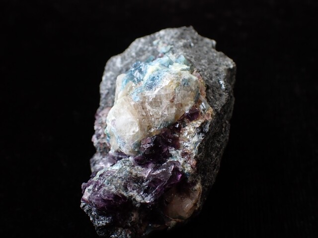 FI0216 ロシア産 フェナカイト／アクアマリン／フローライト 原石 69