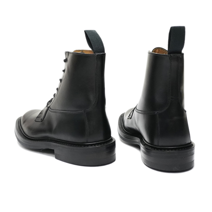Tricker's（トリッカーズ）プレーントゥブーツ（Burford）ダイナイト