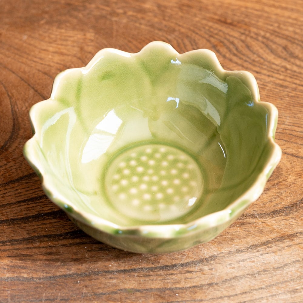 蓮 ハスの花 睡蓮 タイ エスニック気分を盛り上げる ロータスボウル