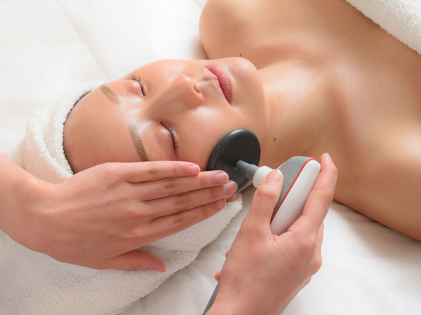 インディバ最新機種！！冷え改善・ダイエットサポートや小顔リフト