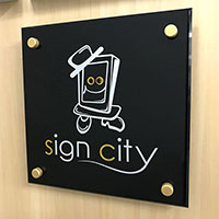 壁面看板】オリジナルアクリルプレート看板 黒アクリルver.（表面