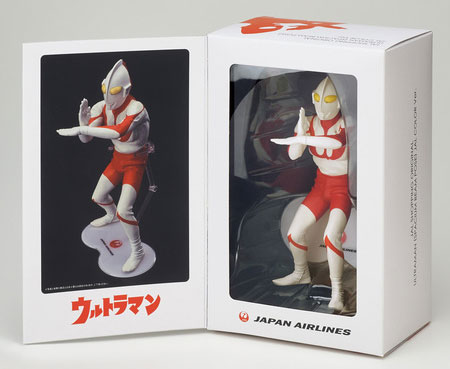 JALUX、JALカラーのウルトラマンフィギュアを限定発売 - TRAICY
