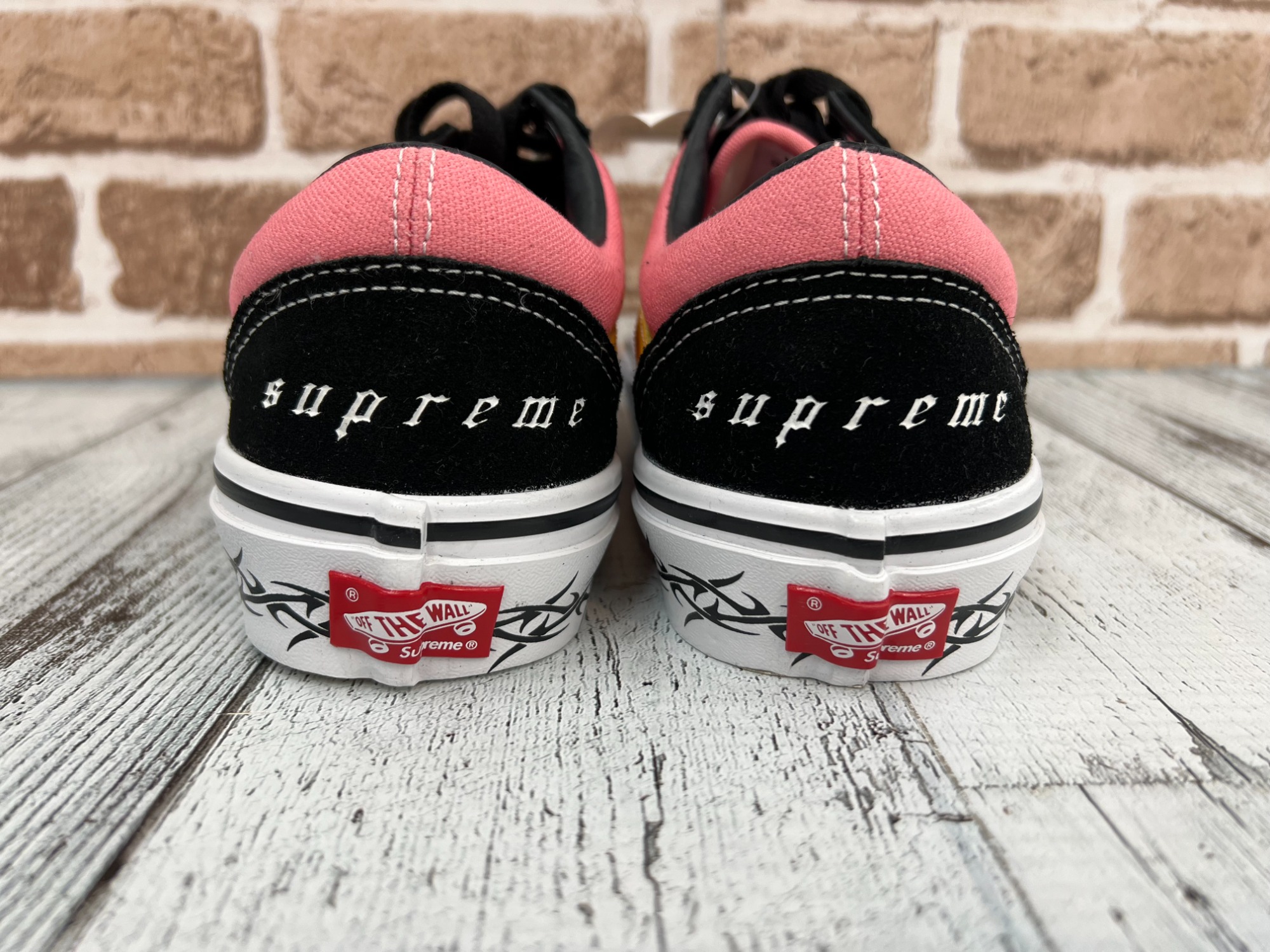 VANS×Supreme(ヴァンズ×シュプリーム】コラボスニーカーのご紹介です