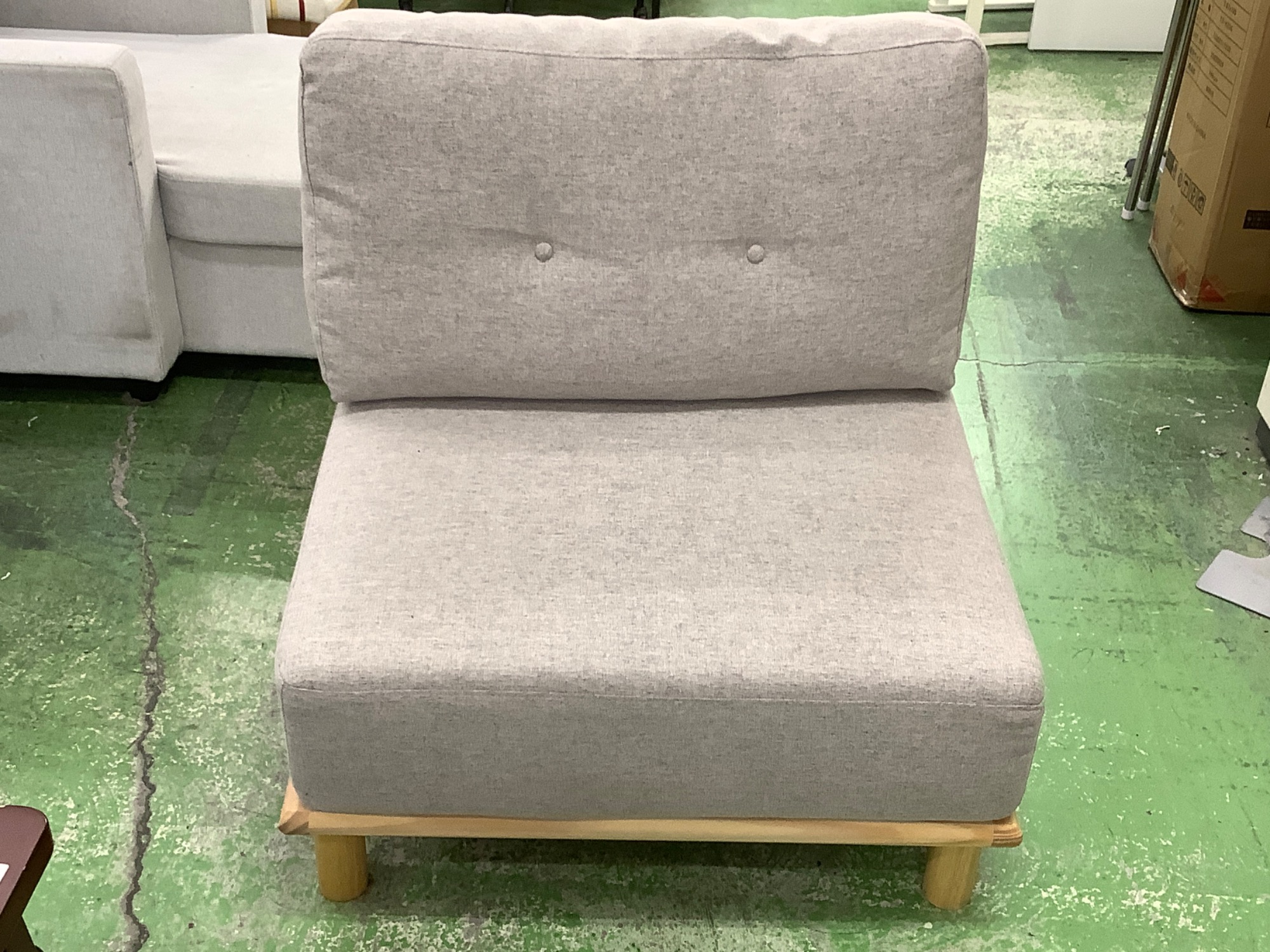 VENTOTA の 1人掛けソファーが3点入荷いたしました！！｜2023年05月11