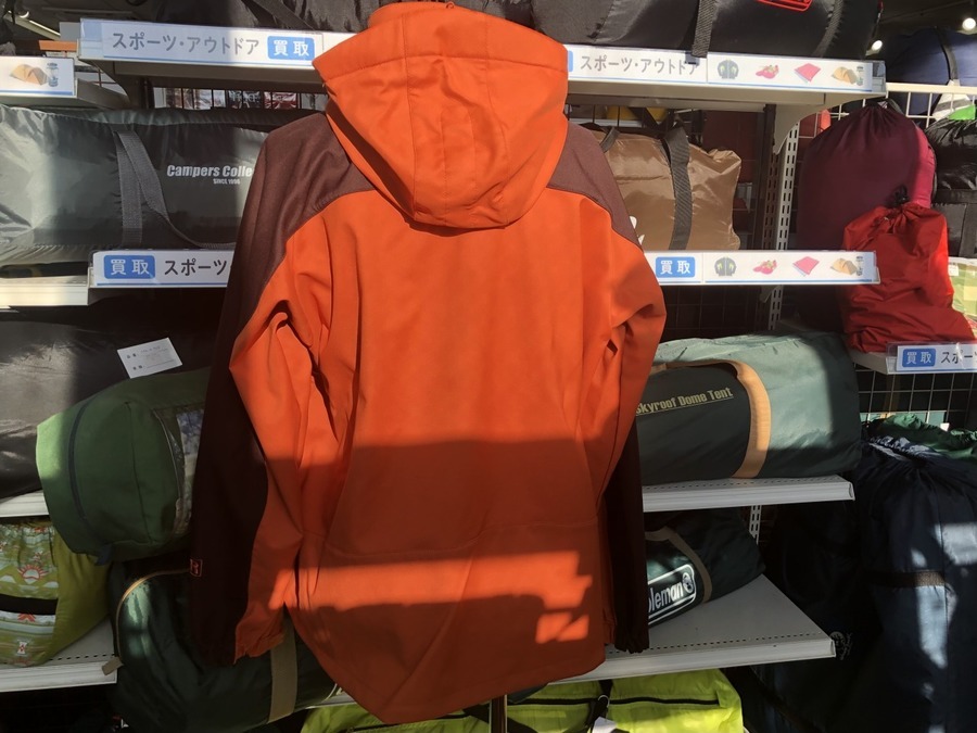 Patagonia(パタゴニア)】ホワイトスモークジャケットのご紹介です