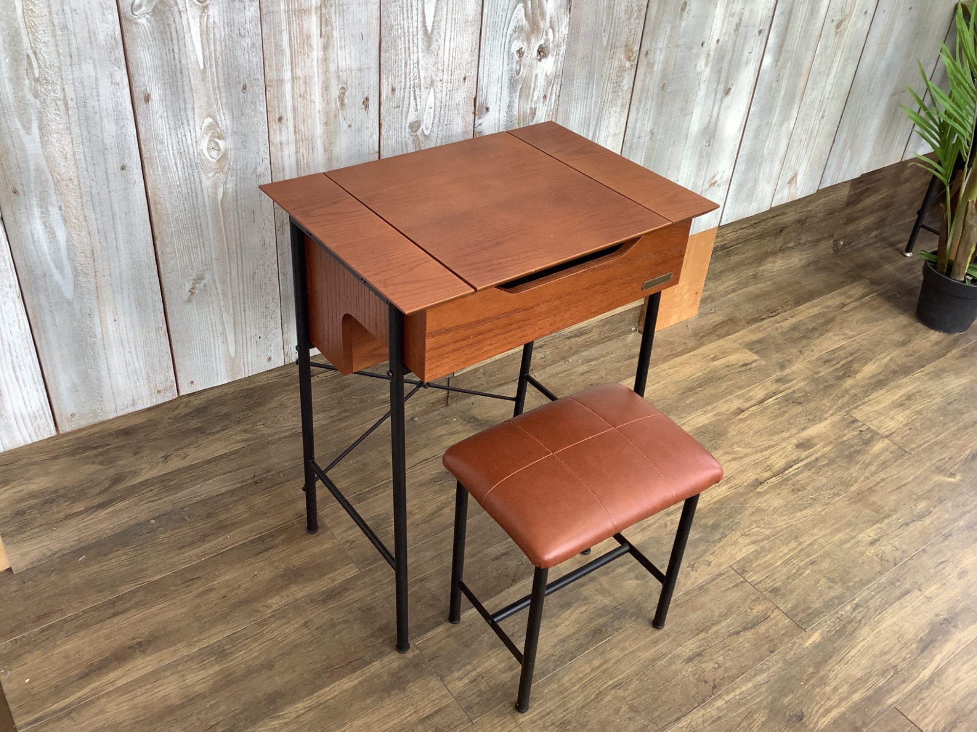 niko and（ニコアンド）】アメリカンビンテージのようなデザインの