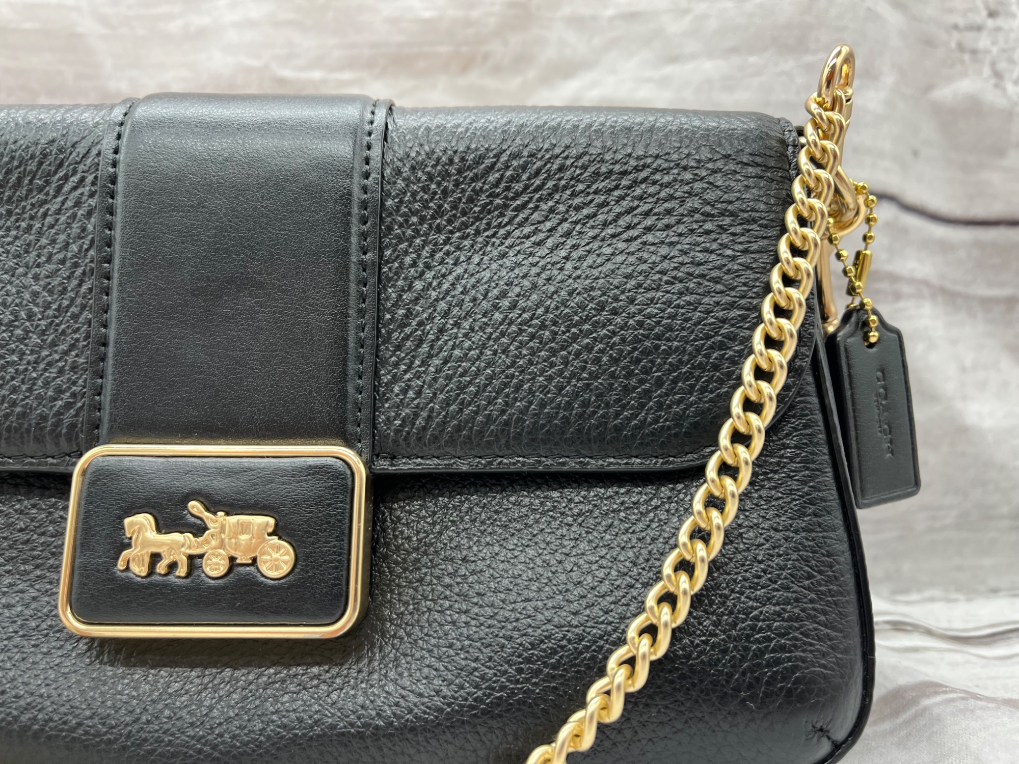 COACH/コーチ】チェーンショルダーバッグ ブラック 《CC058》 のご紹介