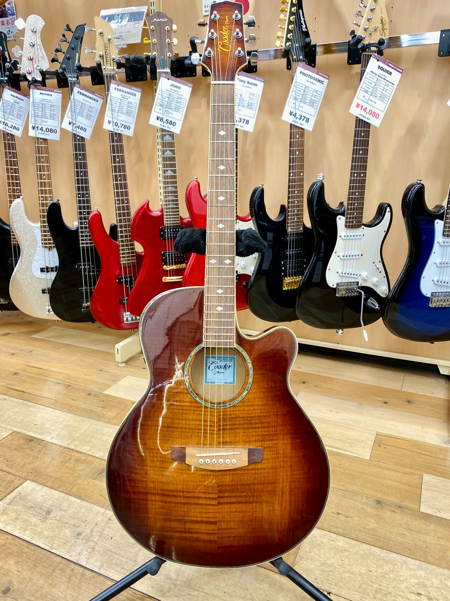 Takamineの廉価ブランド Cooder by Takamineからエレアコ TCP-450 買取