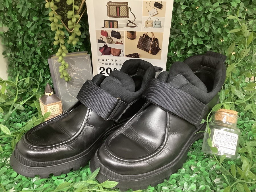 当店おすすめ！PRADA（プラダ）のビブラムソールベルクロレザー