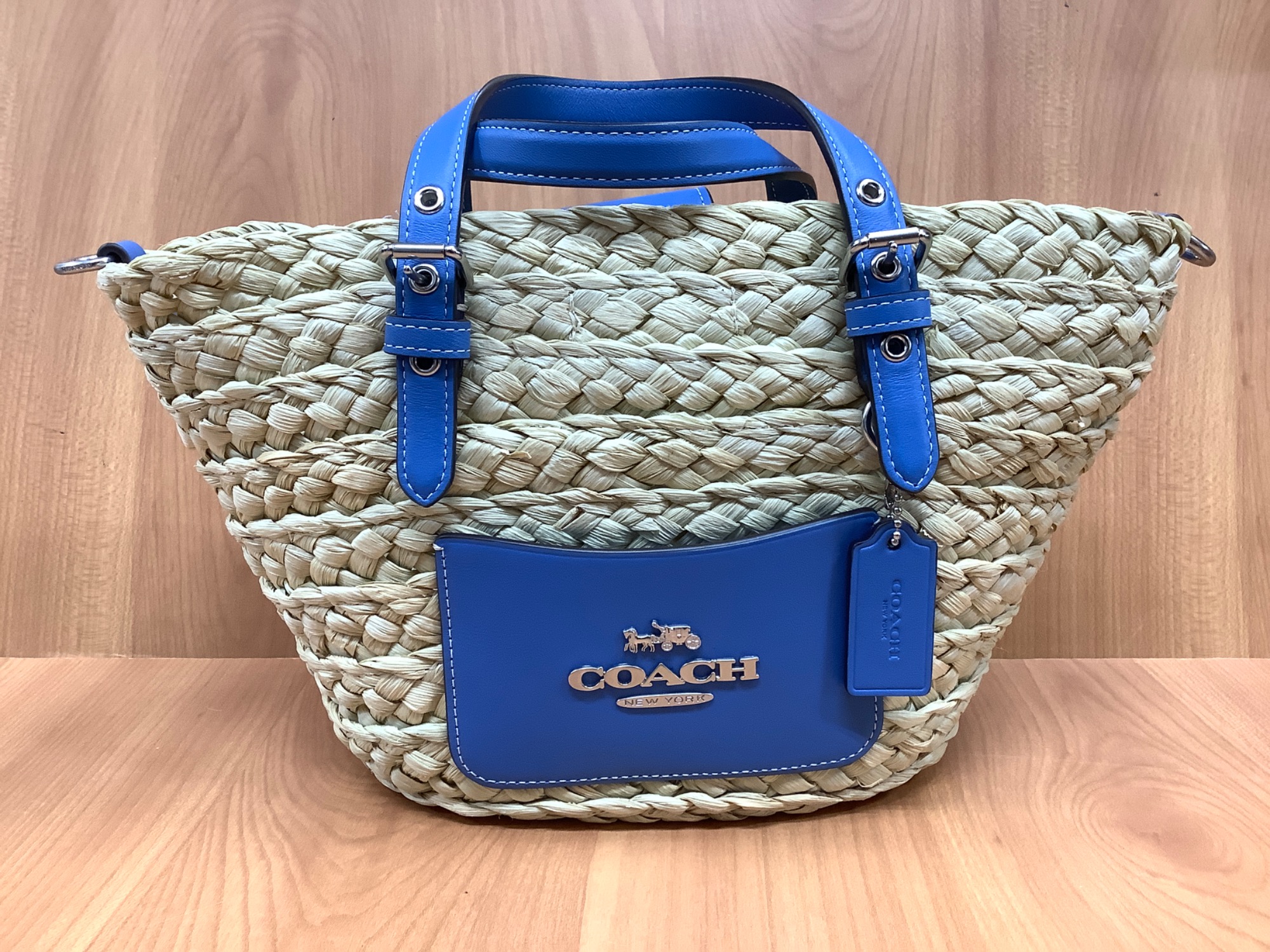 カゴバッグで夏の装い】COACH（コーチ）より スモールトートが入荷致し