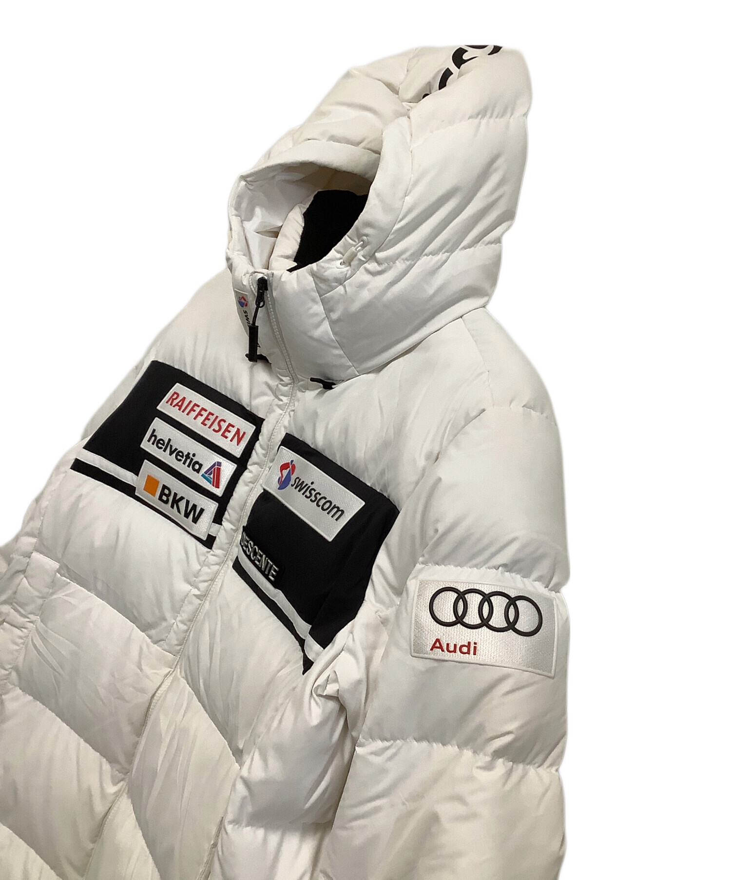 中古・古着通販】DESCENTE (デサント) ダウンコート 複数刺繍ロゴ付き