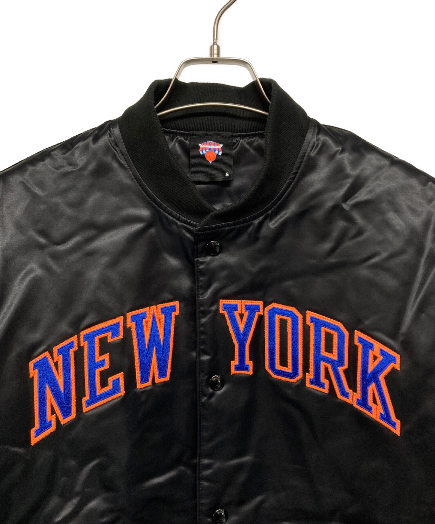 中古・古着通販】KITH (キス) KNICKS (ニックス) スタジャン ブラック