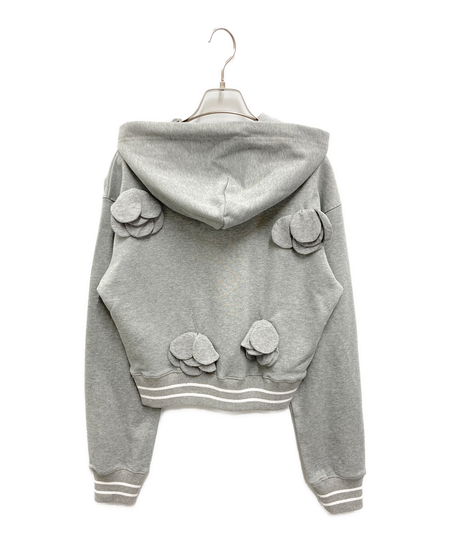 中古・古着通販】Bibiy. (ビビィ) BY. FLOWER SWEATSHIRT グレー