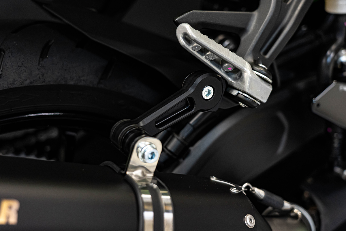 トリックスター / Ninja ZX-25R (23-25)レーシングスリップオン