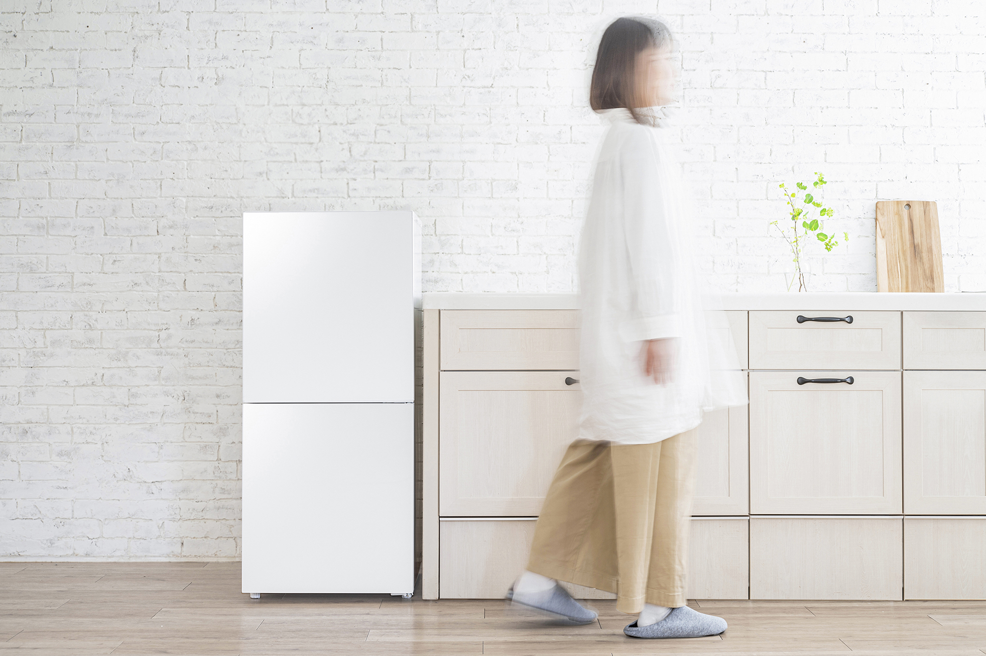 新製品「2ドア冷凍冷蔵庫」を発表しました。 | 株式会社ツインバード