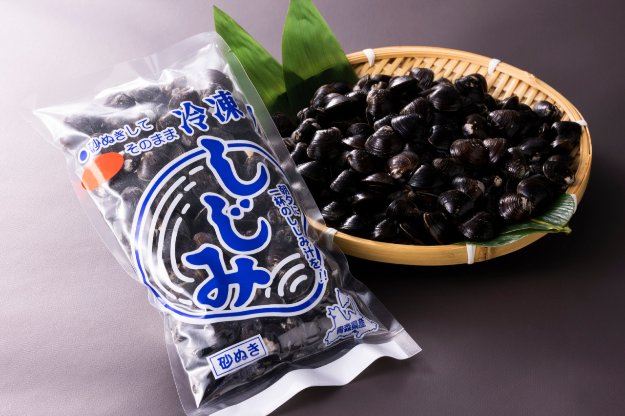 青森県産『冷凍しじみ』(Mサイズ)｜県産品（株式会社しじみちゃん本舗