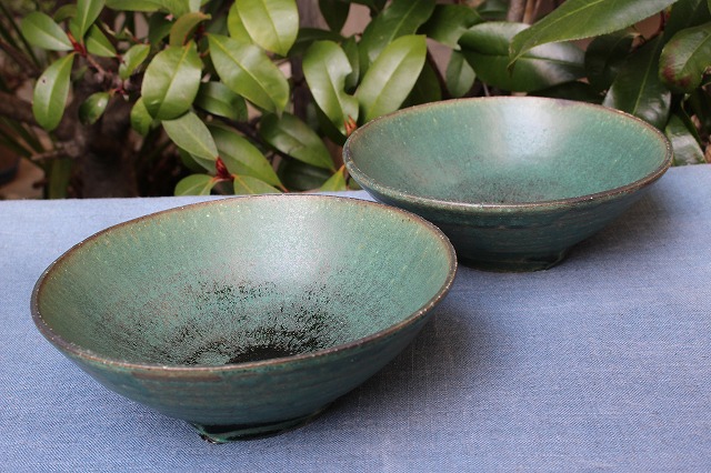 No.25022117 やきもの陶磁器 織部の菓子器 No.25022117 やきもの陶磁器