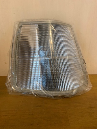 ボルボ240 ホワイトコーナーレンズ左右セット ボルボ 240 ヘッドライト