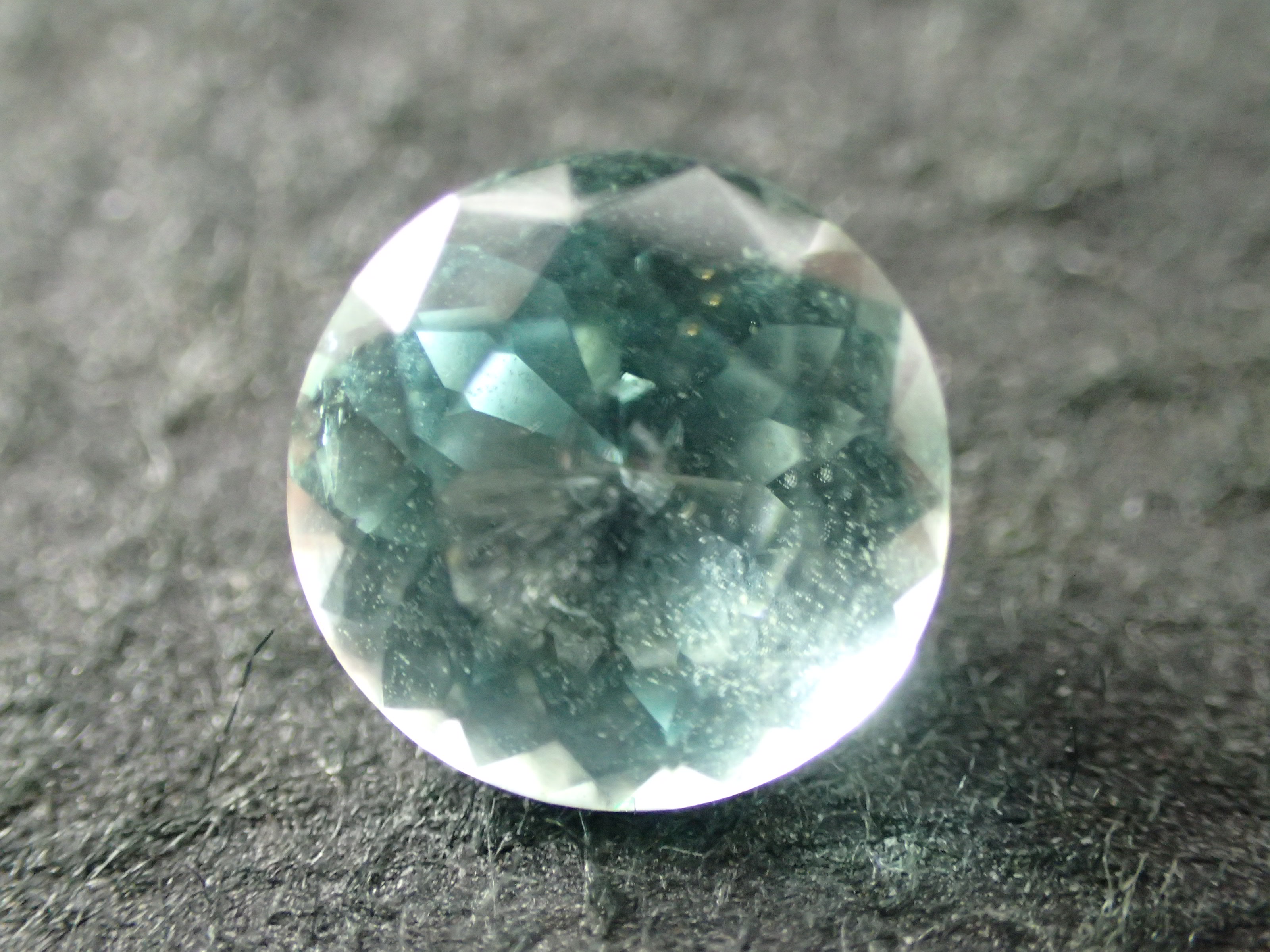 フォスフォフィライト ｜石の販売専門店【vec stone club】