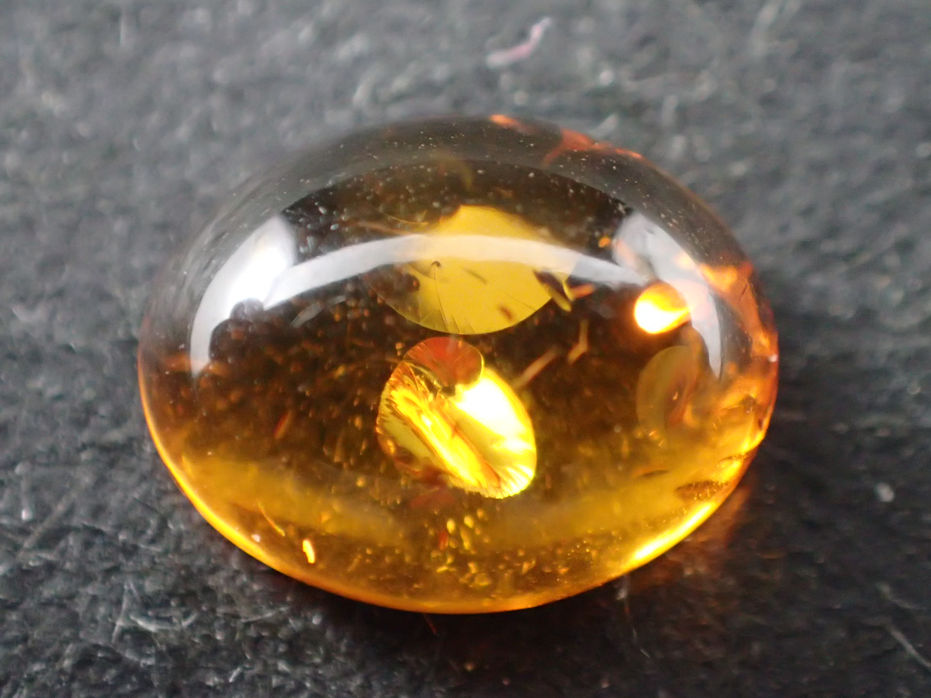 最高品質天然バルティックアンバー（Amber）琥珀 オーバルカット