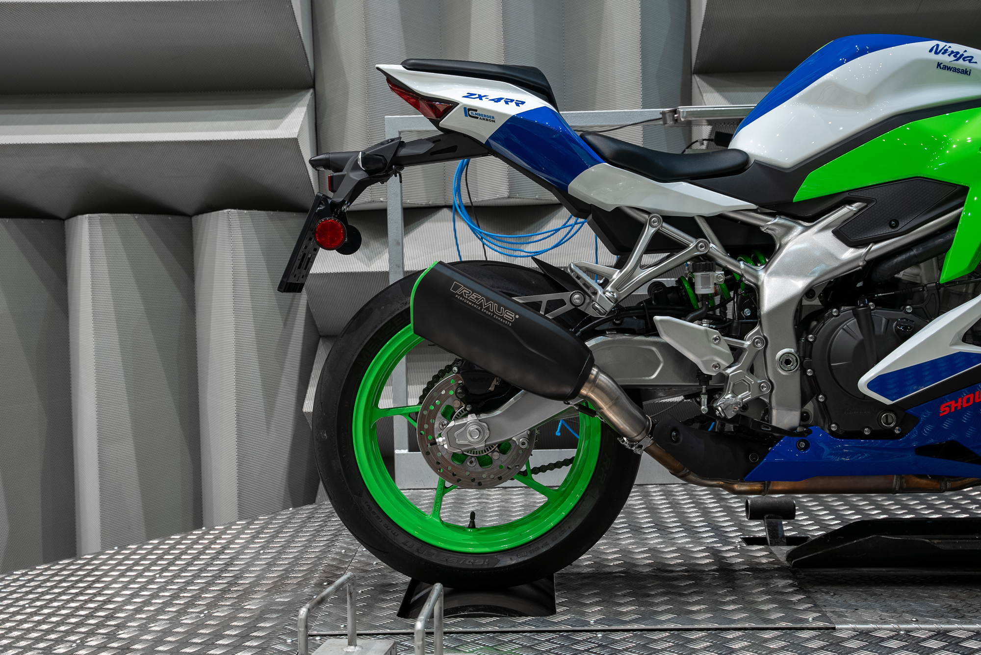 Remus Nxt stainless steel black racing slip-on for KAWASAKI ZX4 R