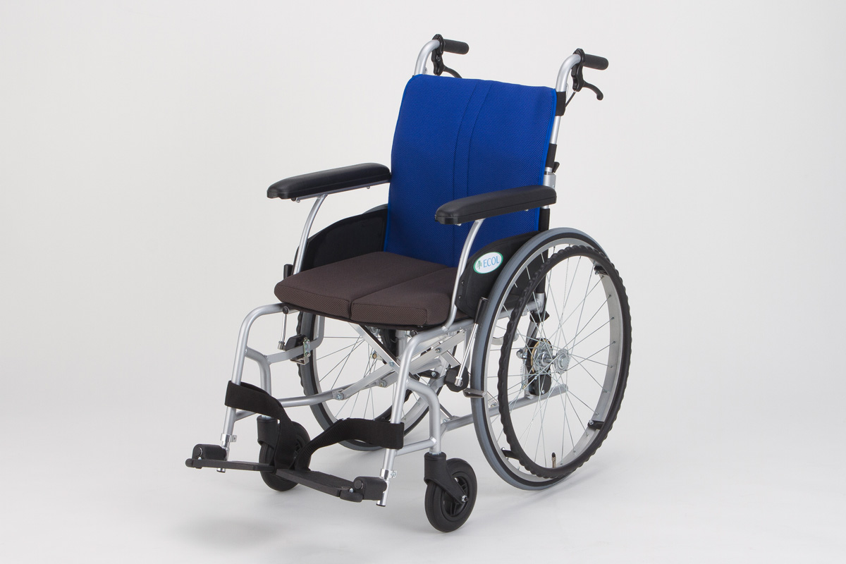 日進医療器 エコールチェアライト 自走 ｜ 車いす（自走）のレンタル