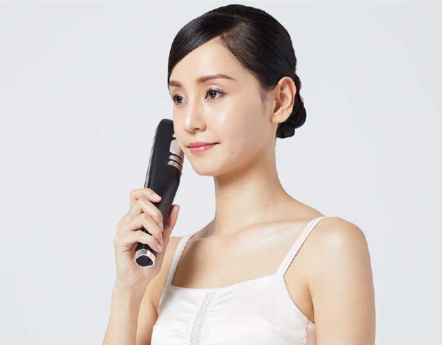 キャビスパ360ブラック 美顔器 スリムデザイン YA‐MAN（ヤーマン