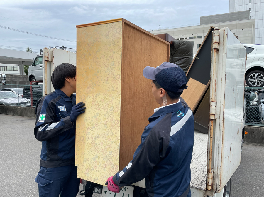 家具の回収・処分|京都市の不用品回収・粗大ゴミ回収なら山本清掃