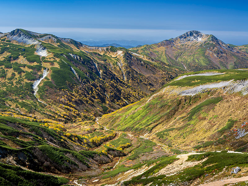 夢と好奇心をザックに詰めて。写真家・秦達夫が撮る、黒部源流の山々
