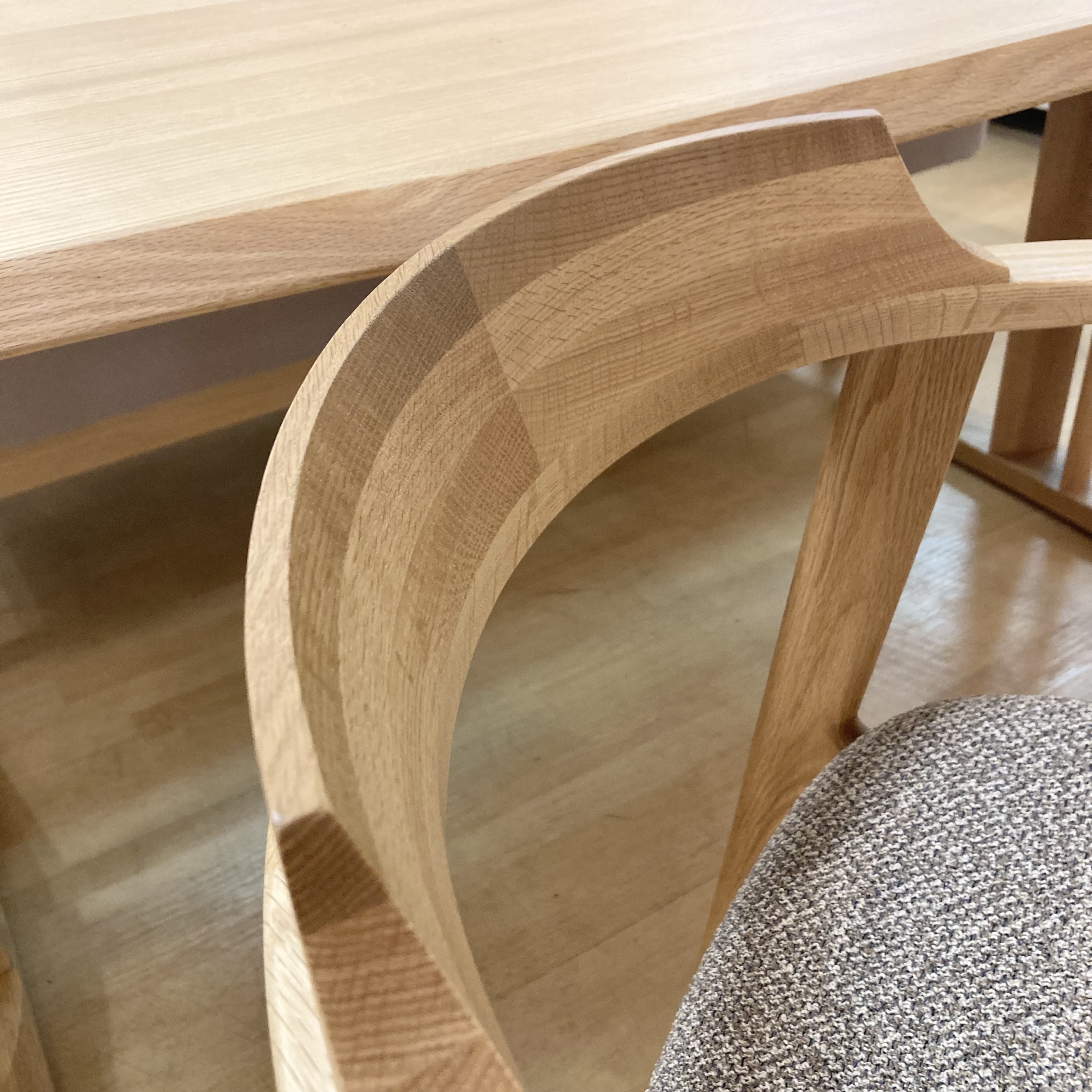 ダイニングチェア DC355-1W – 商品カタログ