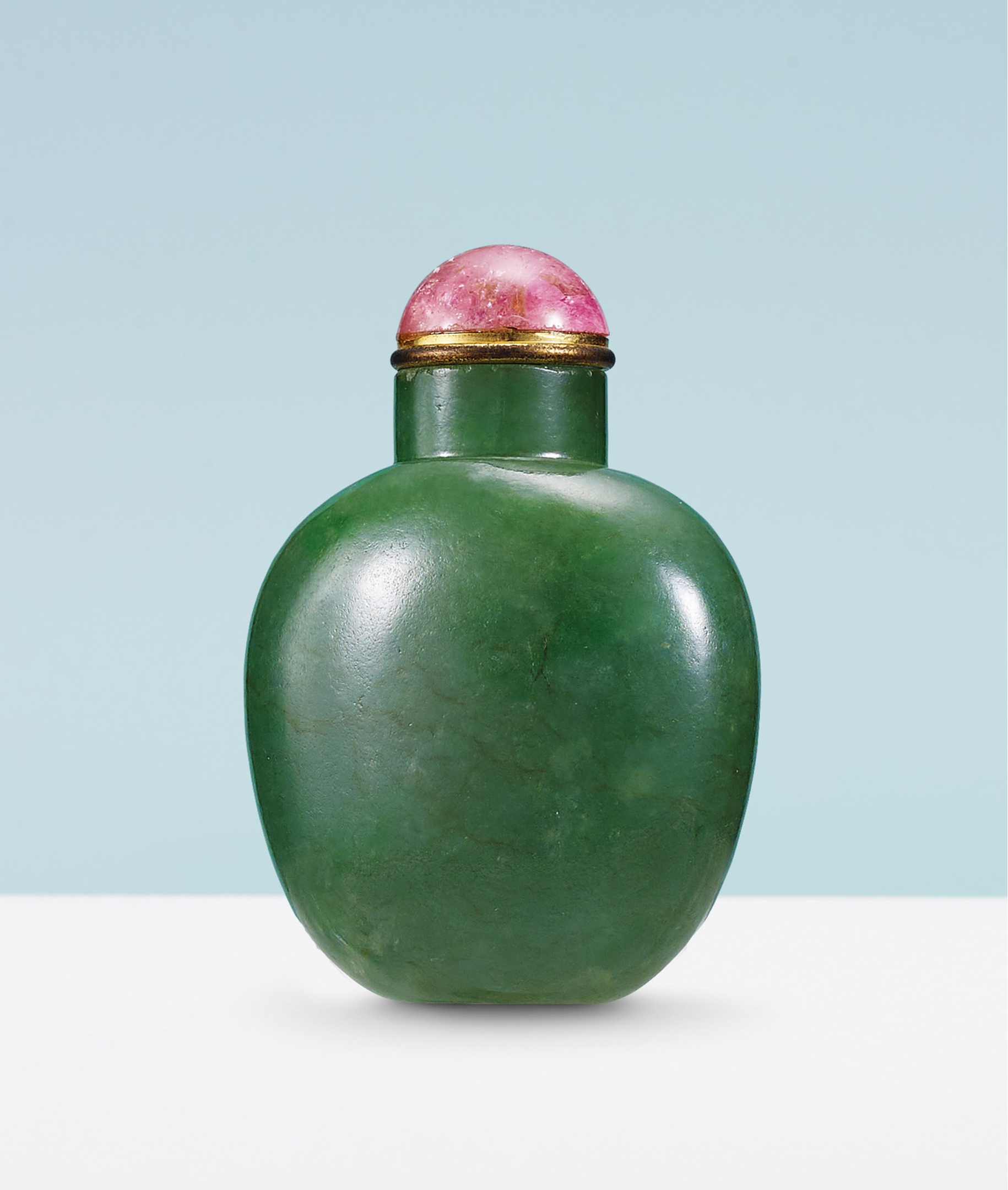 翠玉素面鼻煙壺-宇珍國際藝術| Yu Jen Taipei極可愛翫:亞洲重要私人