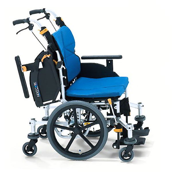 松永製作所】ネクストコア-くるり 6輪介助式車いす NEXT-81B 【車椅子