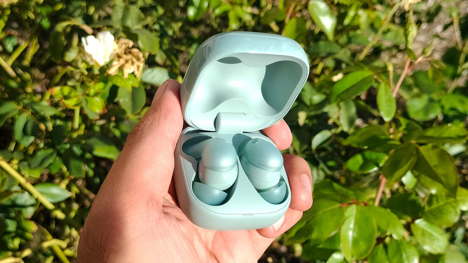 These earbuds outperformed my AirPods in real-world tests - and