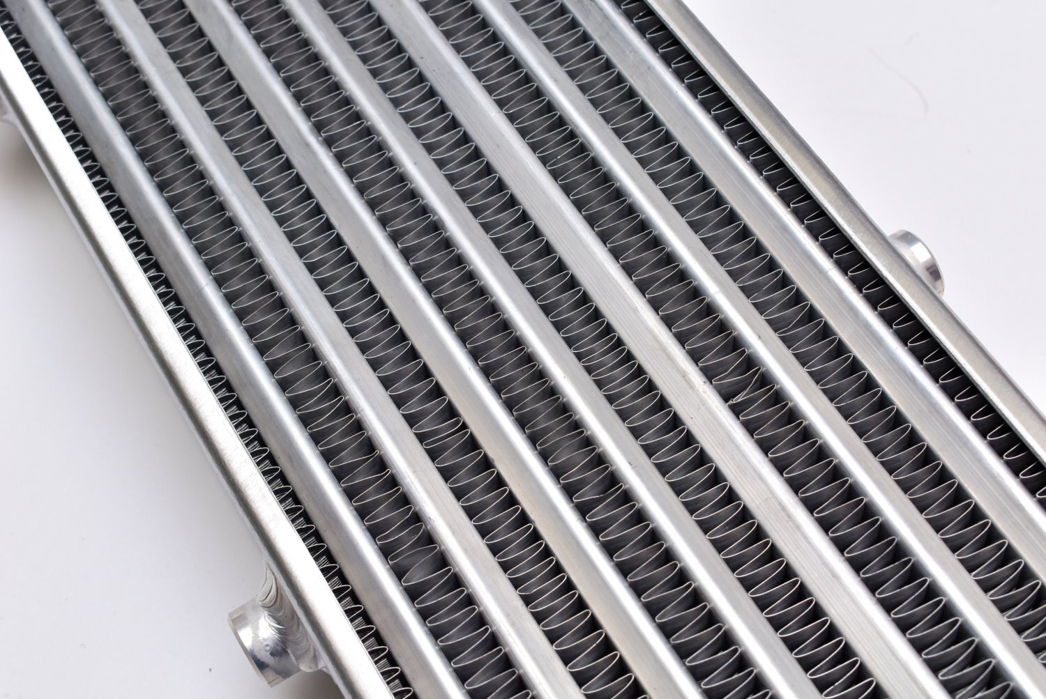 Z.S.S. 前置き インタークーラー 汎用 アルミ コアサイズ：タテ 140.5