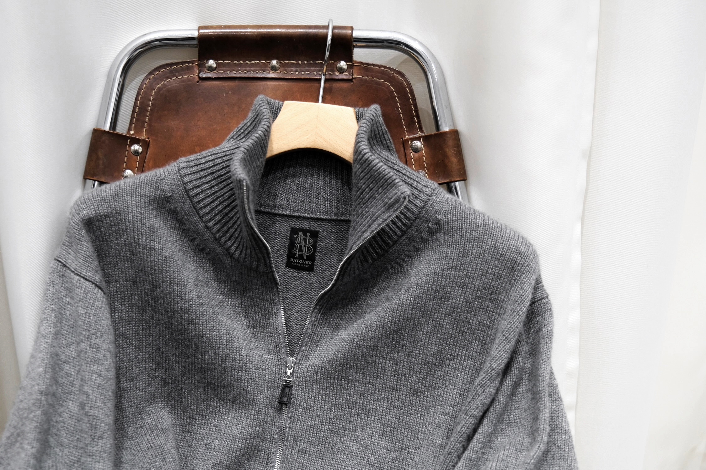 MIDDLE WEIGHT INNOCENT CASHMERE DRIVERS KNIT - WUNDER