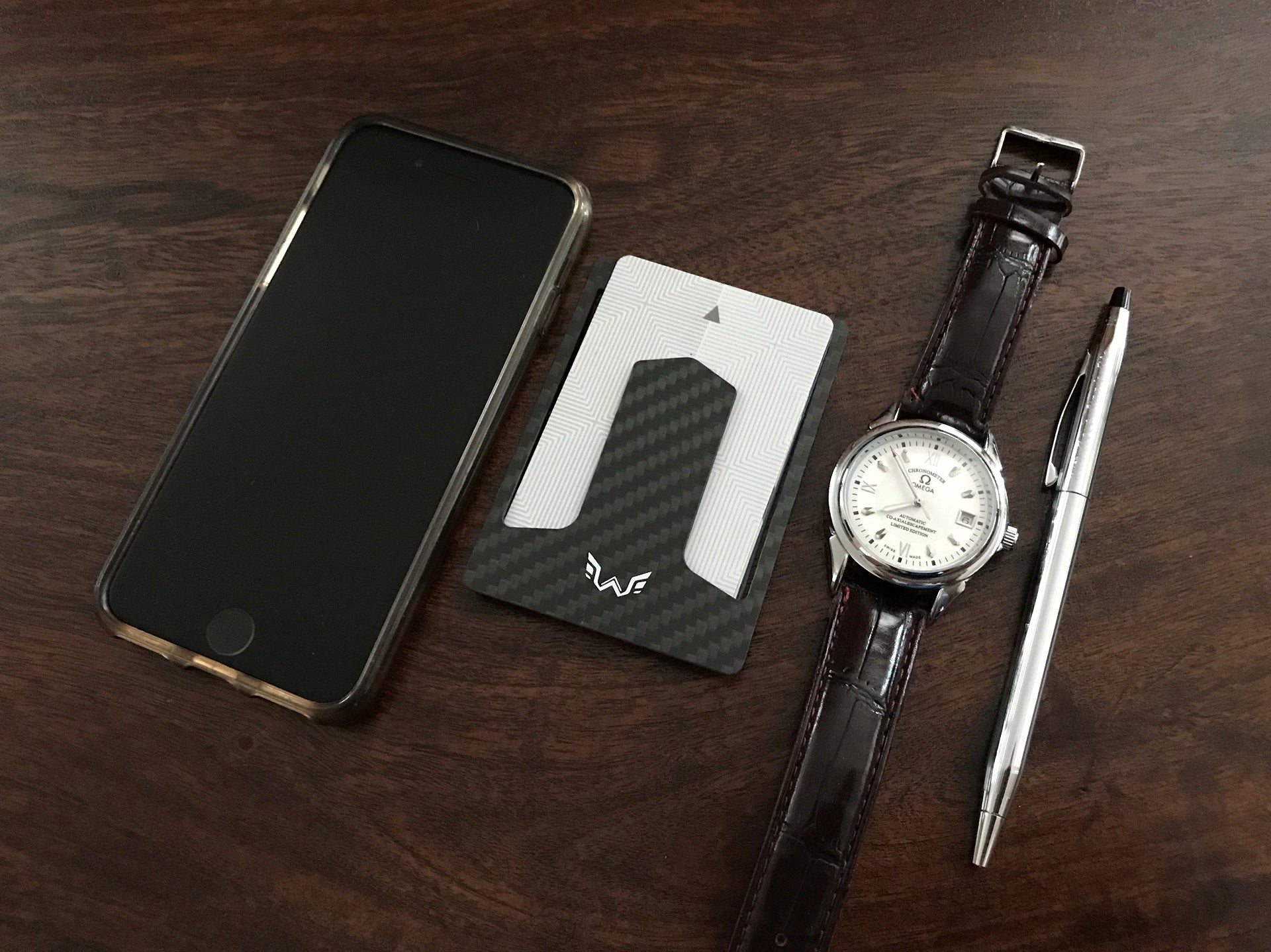 WYN Wallet - Ultra Slim Carbon Fiber Wallet - WYN LABS